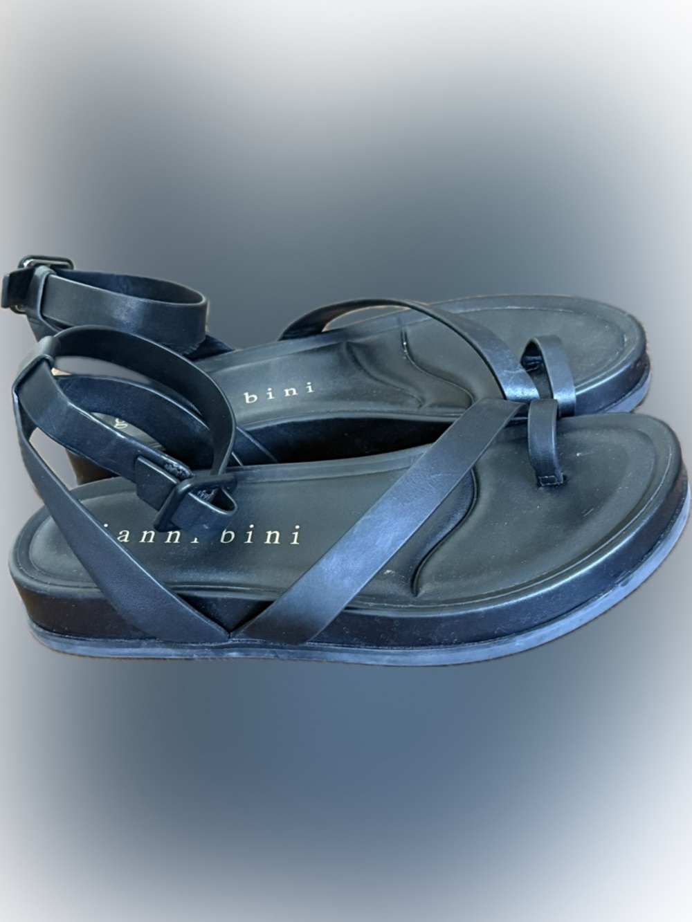 Gianni Bini Grayson Leather Toe Loop Strappy Sandals, Size 8.5 - Black - Picture 2 of 4